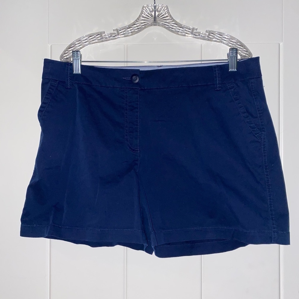 Crown Ivy Caroline Women High Rise Size 14 Blue 5" Inseam Chino Short‎ Pull On